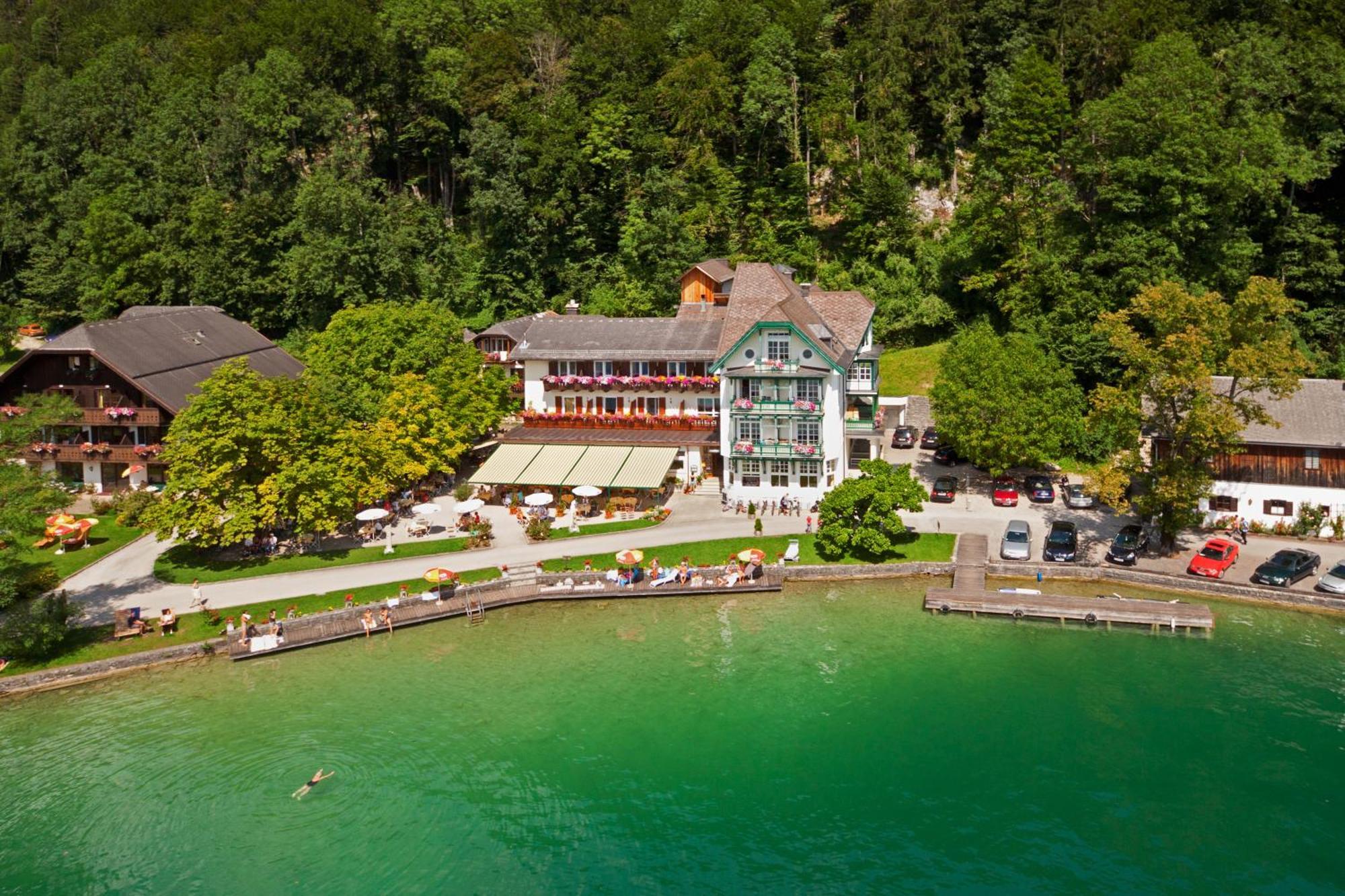 Hotel & Gasthof Fuerberg Sankt Gilgen Exterior photo