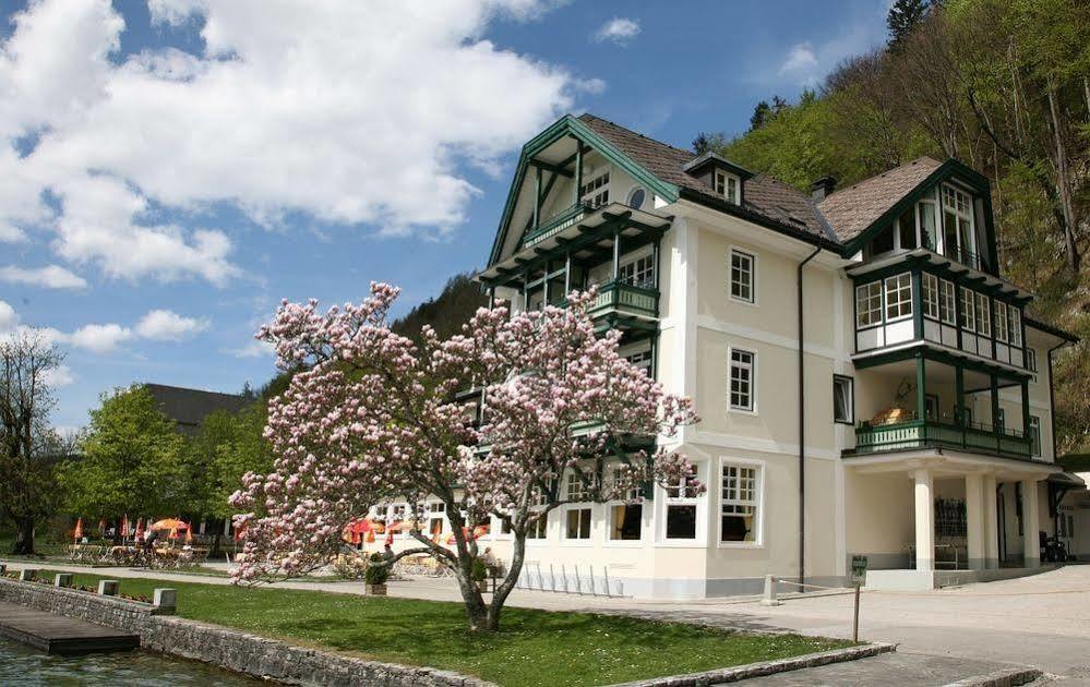 Hotel & Gasthof Fuerberg Sankt Gilgen Exterior photo